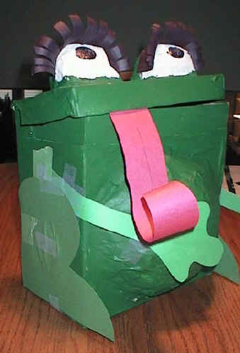 photo of finished detergent box frog craft